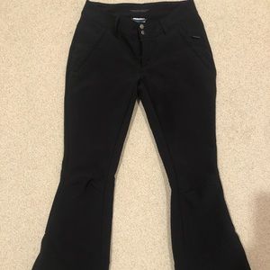 Columbia Ski Pants in black. Size 8